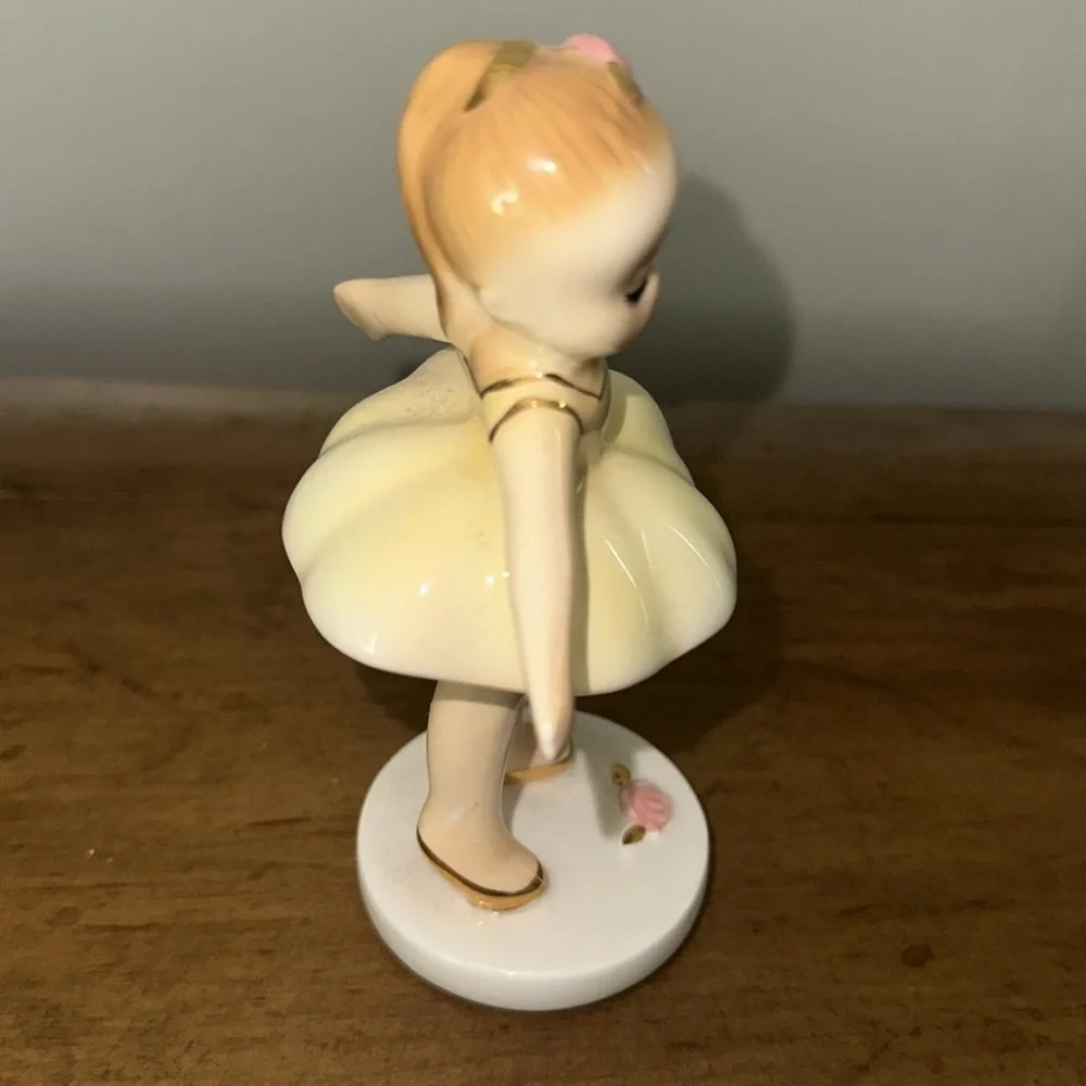 Josef Originals Dakin Ballerina Tutu Girl Figurine